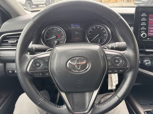 Used 2024 Toyota Camry SE image 13