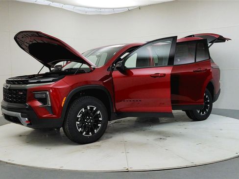 New 2026 Chevrolet Traverse Z71 w/ Enhanced Driving Package image 10