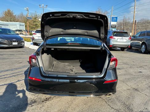 Used 2022 Honda Civic Sport image 11