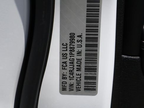 Used 2023 Jeep Grand Cherokee L Altitude image 28