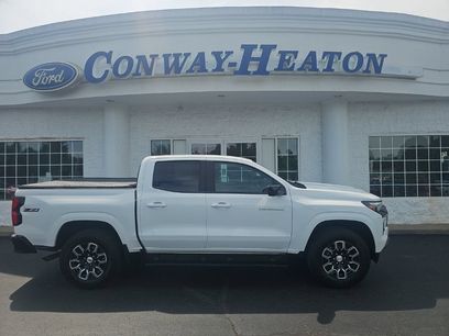 Used 2024 Chevrolet Colorado Z71 w/ Z71 Convenience Package 2