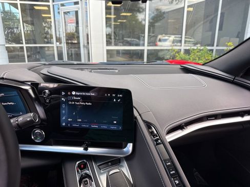 Used 2025 Chevrolet Corvette Stingray Coupe w/ 1LT image 29