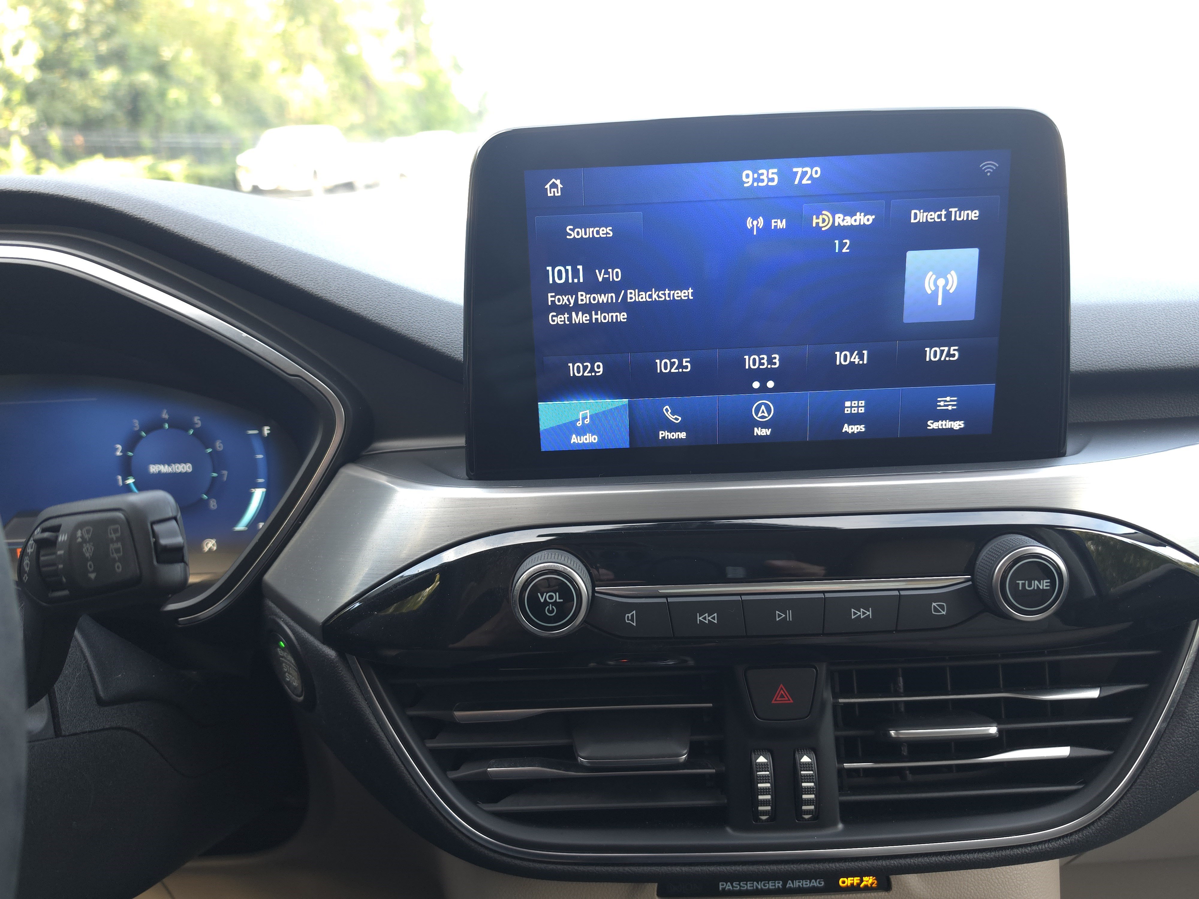 Used 2021 Ford Escape Titanium AWD/4WD image 14
