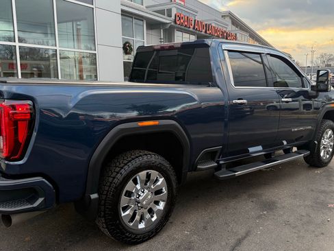 Used 2020 GMC Sierra 2500 Denali image 3