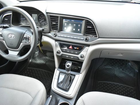 Used 2018 Hyundai Elantra SEL FWD image 26