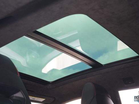 Used 2021 Lamborghini Urus image 23