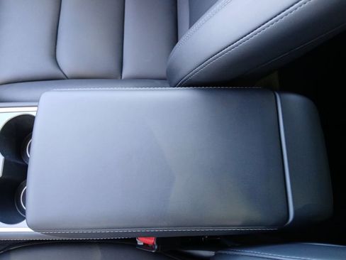 Used 2023 Tesla Model Y Long Range image 22