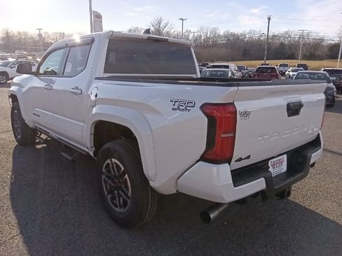New 2026 Toyota Tacoma TRD Sport image 5