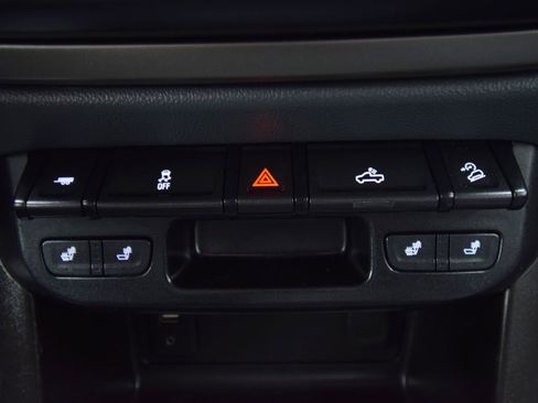 Used 2016 Chevrolet Colorado Z71 image 31