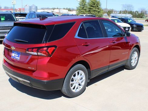 Used 2024 Chevrolet Equinox LT image 5