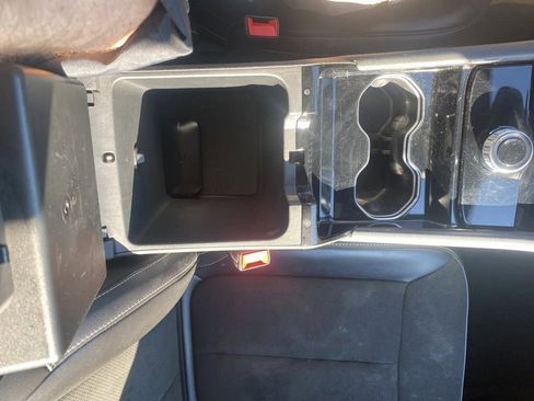 Used 2023 Jeep Grand Cherokee Altitude image 41