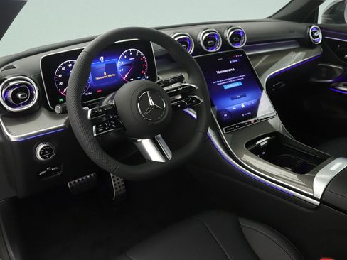 New 2026 Mercedes-Benz CLE 450 4MATIC Coupe image 4