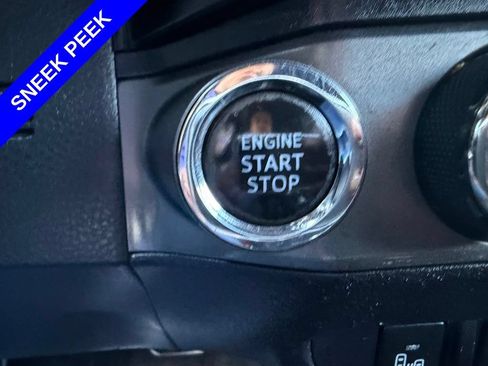 Used 2018 Toyota Tacoma TRD Sport w/ Technology Package AWD/4WD image 28