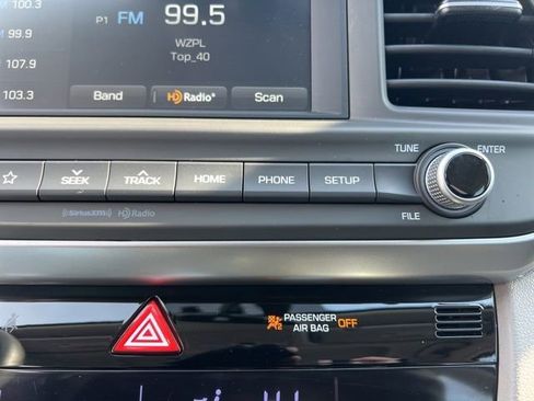 Used 2020 Hyundai Elantra Value Edition image 21