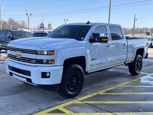 Used 2018 Chevrolet Silverado 2500 LTZ w/ Custom Sport Edition image 9