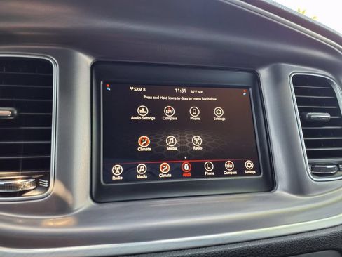 Used 2022 Dodge Charger SXT RWD image 3