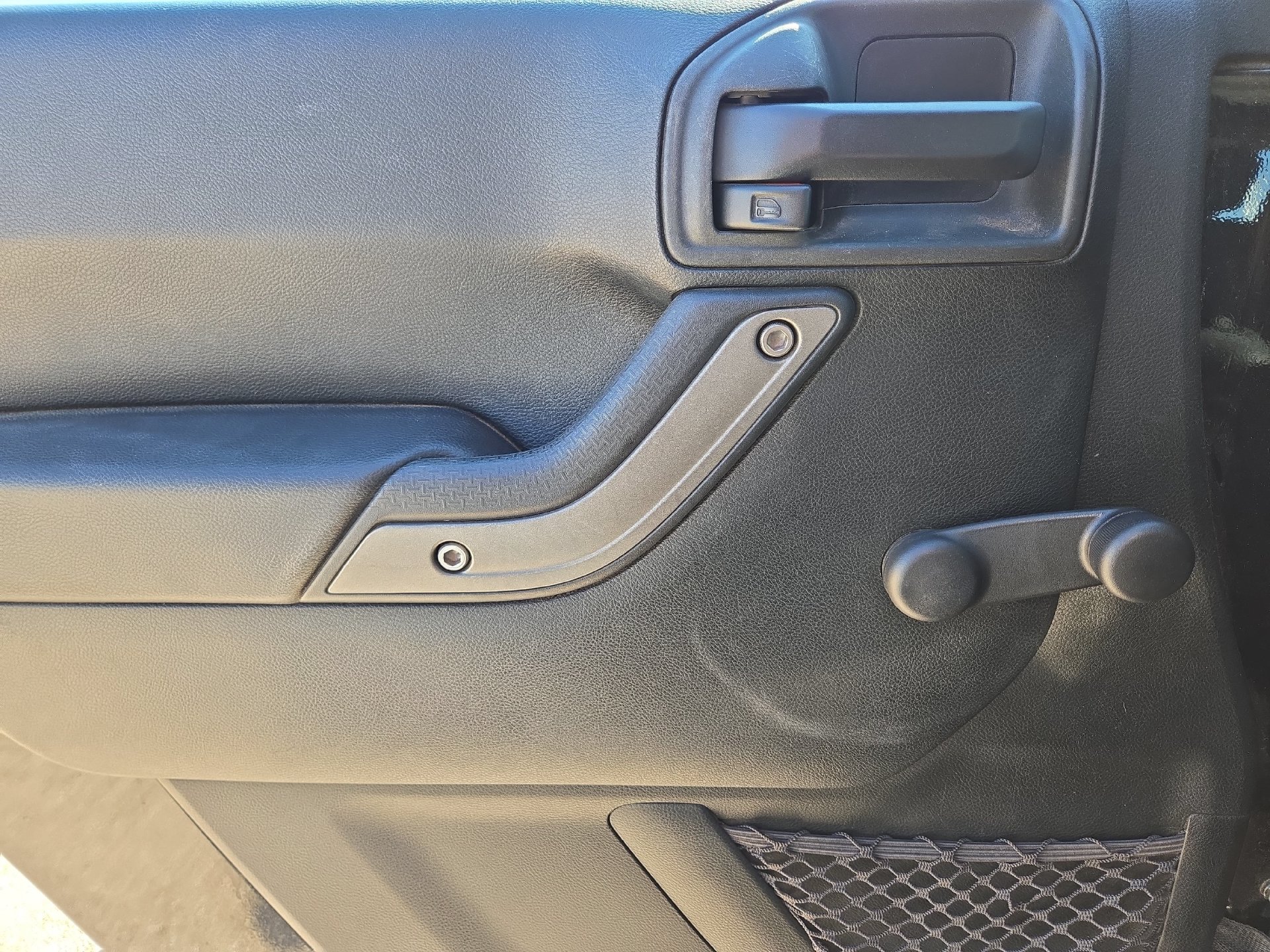 Used 2018 Jeep Wrangler Sport AWD/4WD image 15