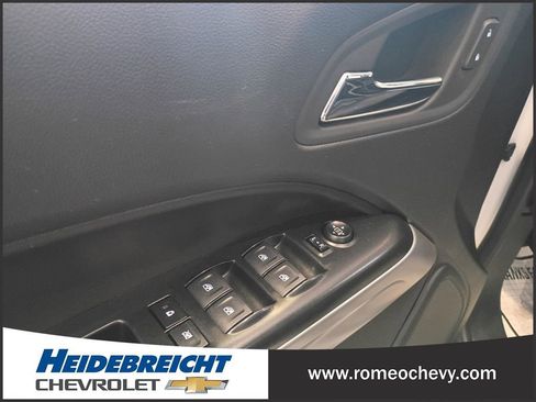 Used 2022 Chevrolet Colorado ZR2 image 14