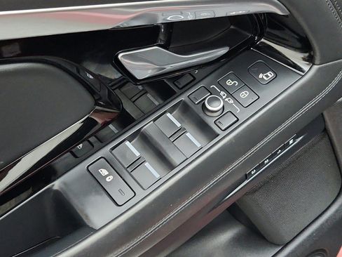 Used 2020 Land Rover Range Rover Evoque R-Dynamic HSE AWD/4WD image 25