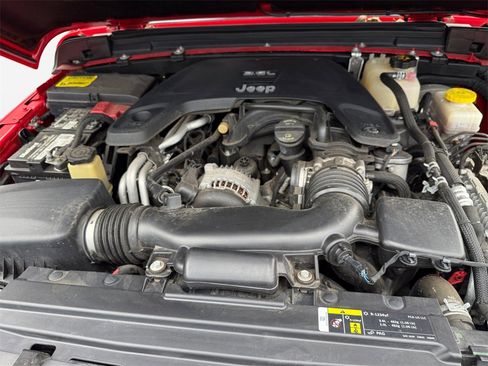 Used 2018 Jeep Wrangler Unlimited Rubicon image 23