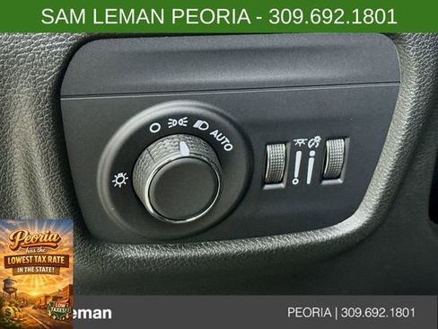 New 2025 Jeep Grand Cherokee Altitude image 10