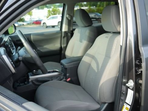 Used 2023 Toyota Tacoma SR5 AWD/4WD image 22