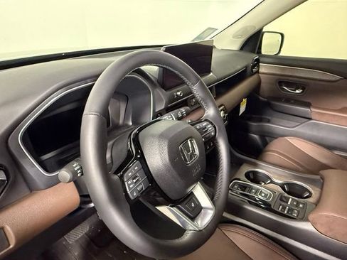 Used 2026 Honda Pilot Elite image 16