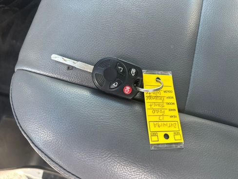 Used 2017 Ford Transit 150 XL image 25