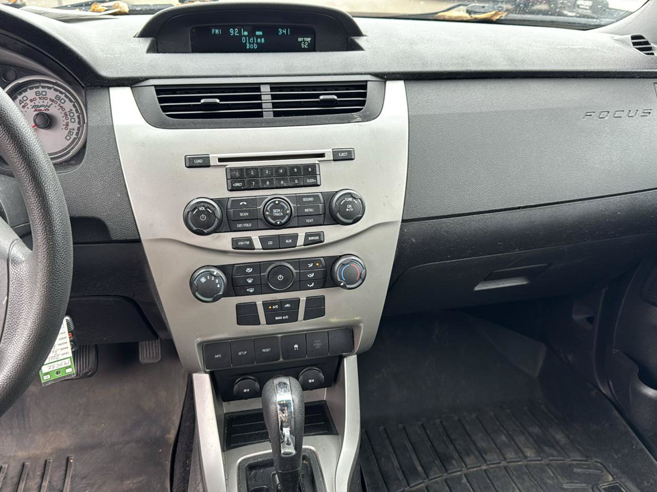 Used 2011 Ford Focus SE FWD image 10