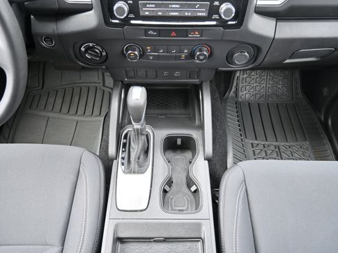 Certified 2024 Nissan Frontier SV image 18