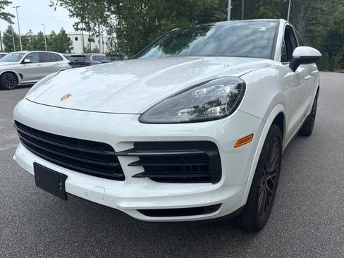 Used 2021 Porsche Cayenne Coupe AWD/4WD image 1