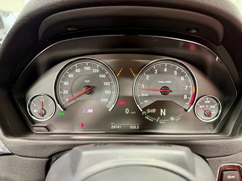 Used 2020 BMW M4 Convertible 2D w/ Competition Package image 22