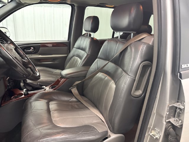 Used 2004 GMC Envoy XL SLT w/ 1SD Preferred Equipment Group AWD/4WD image 40