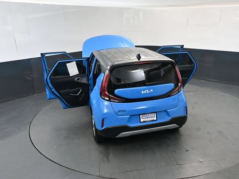 Certified 2024 Kia Soul S FWD image 18