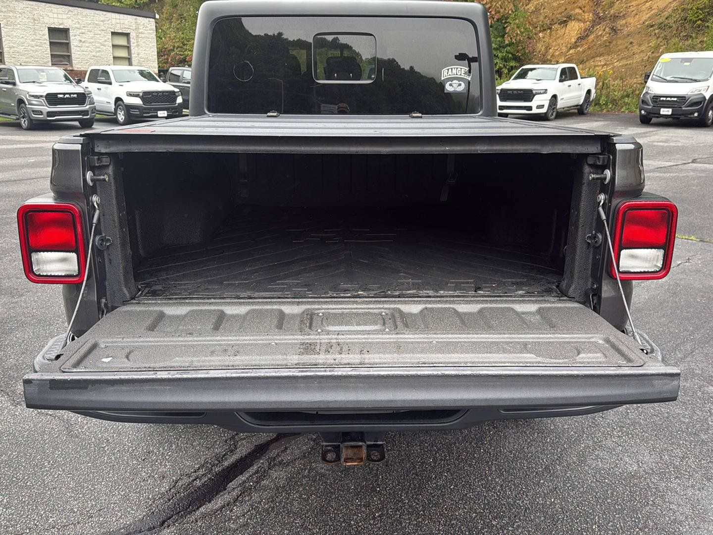 Used 2020 Jeep Gladiator Sport w/ Quick Order Package 24S AWD/4WD image 7