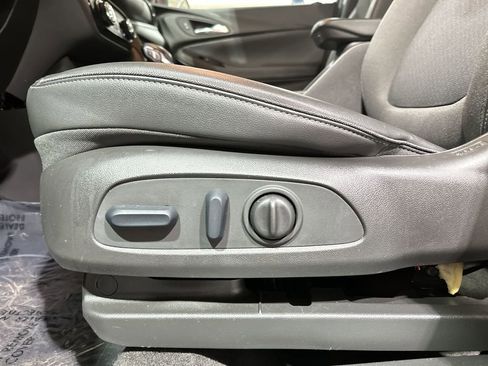 Used 2023 Buick Encore GX Select w/ Sport Touring Package image 14