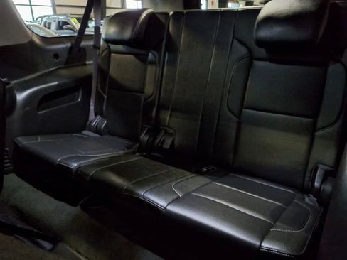 Used 2017 Chevrolet Suburban Premier image 16