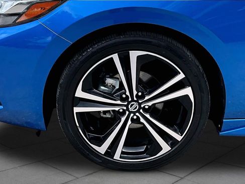 Used 2023 Nissan Sentra SR FWD image 11