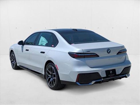 New 2025 BMW 750e xDrive 750e xDrive image 9