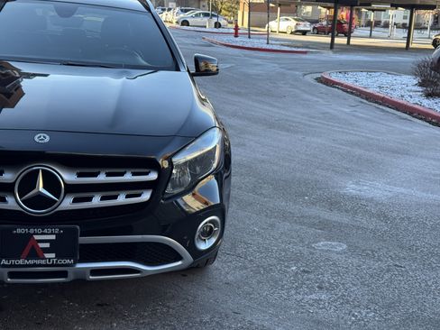 Used 2019 Mercedes-Benz GLA 250 image 12