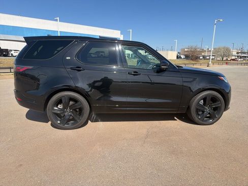 Used 2023 Land Rover Discovery HSE R-Dynamic image 3