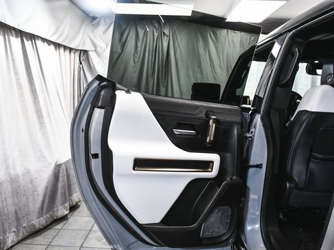 Used 2024 GMC Hummer EV 3X image 11