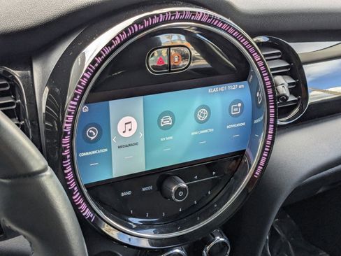 Used 2023 MINI Cooper 4-Door Hardtop image 15