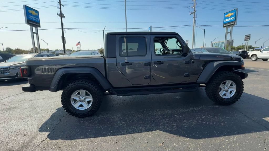 Used 2020 Jeep Gladiator Sport w/ Quick Order Package 24S AWD/4WD image 9