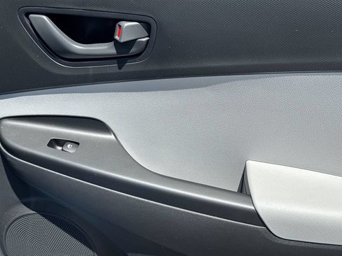 Used 2023 Hyundai Kona SEL FWD image 18