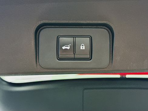 Used 2023 Nissan Rogue SV w/ SV Premium B Package FWD image 29