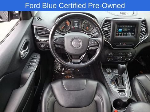 Used 2020 Jeep Cherokee Latitude Plus AWD/4WD image 13