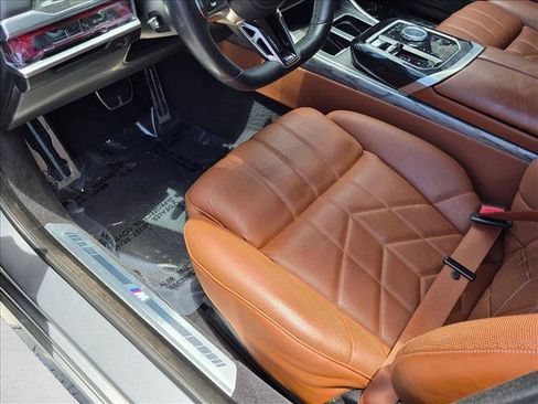Used 2023 BMW i7 xDrive60 AWD/4WD image 12