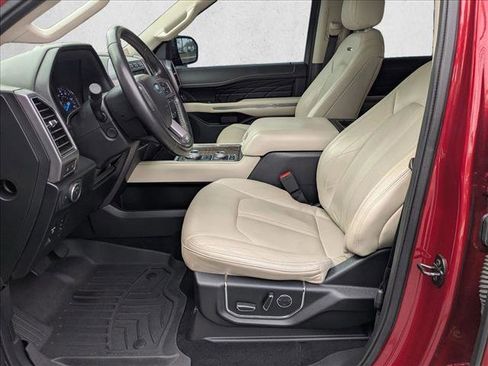 Used 2019 Ford Expedition Platinum image 16