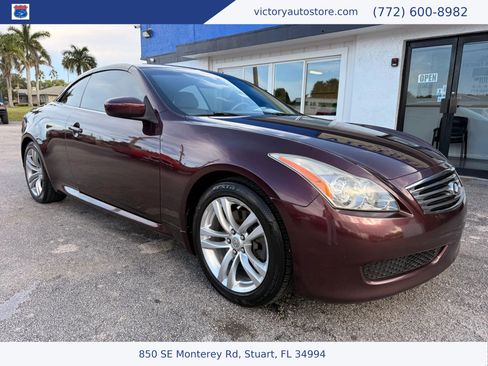 Used 2010 INFINITI G37 Convertible w/ Premium Pkg RWD image 2